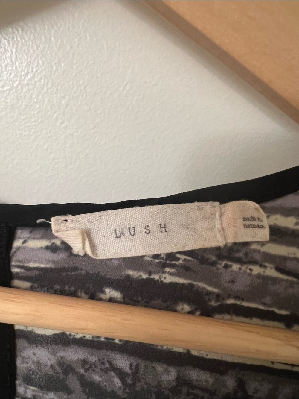 Lush Abstract Mesh Dress – Grey and Black, Size Small - Picture 2 of 8